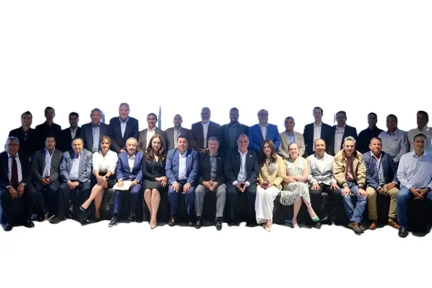 Ratifica CCEEM a Roberto Santillán Ferreyra como Presidente 